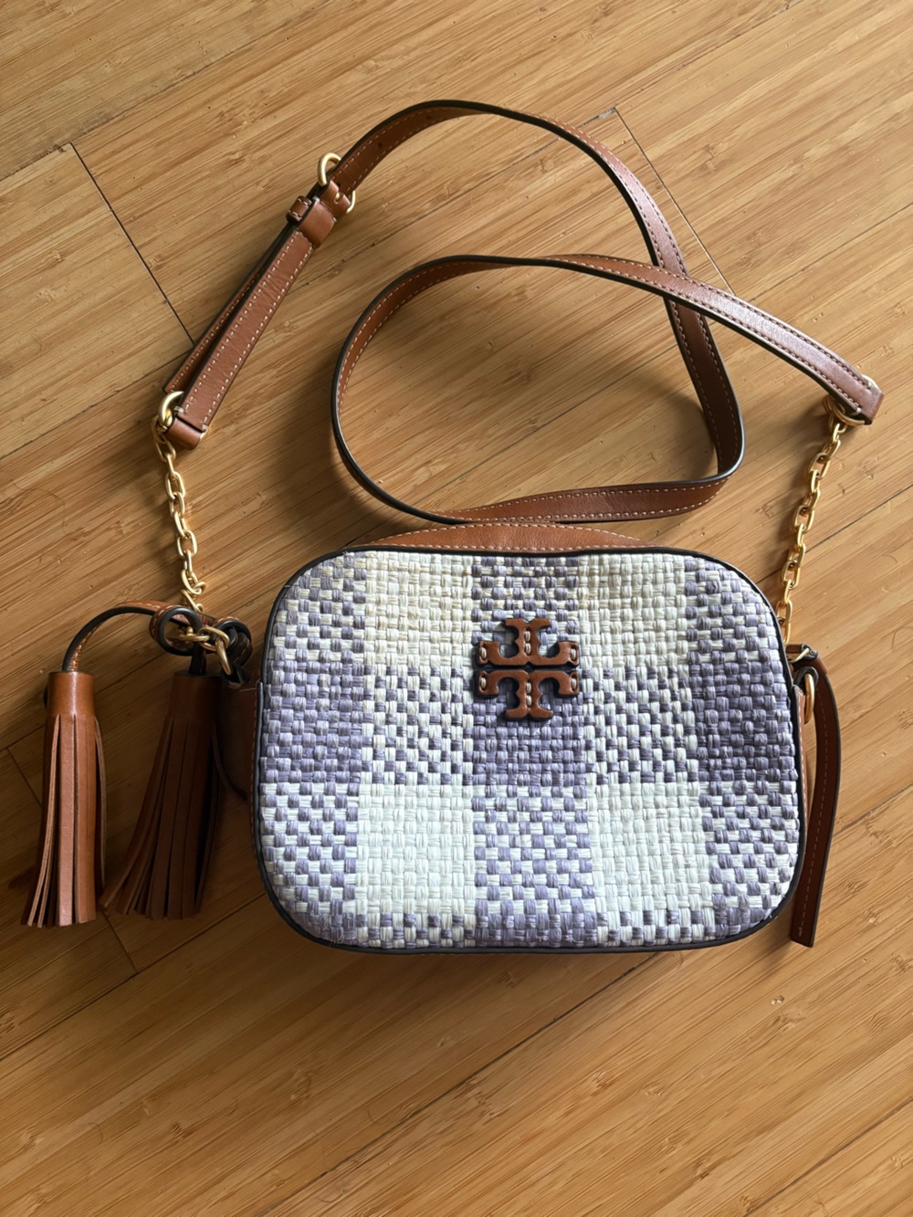Tory Burch Woven Crossbody in Lavender, White & Brown Logo - Picture 2 of 4